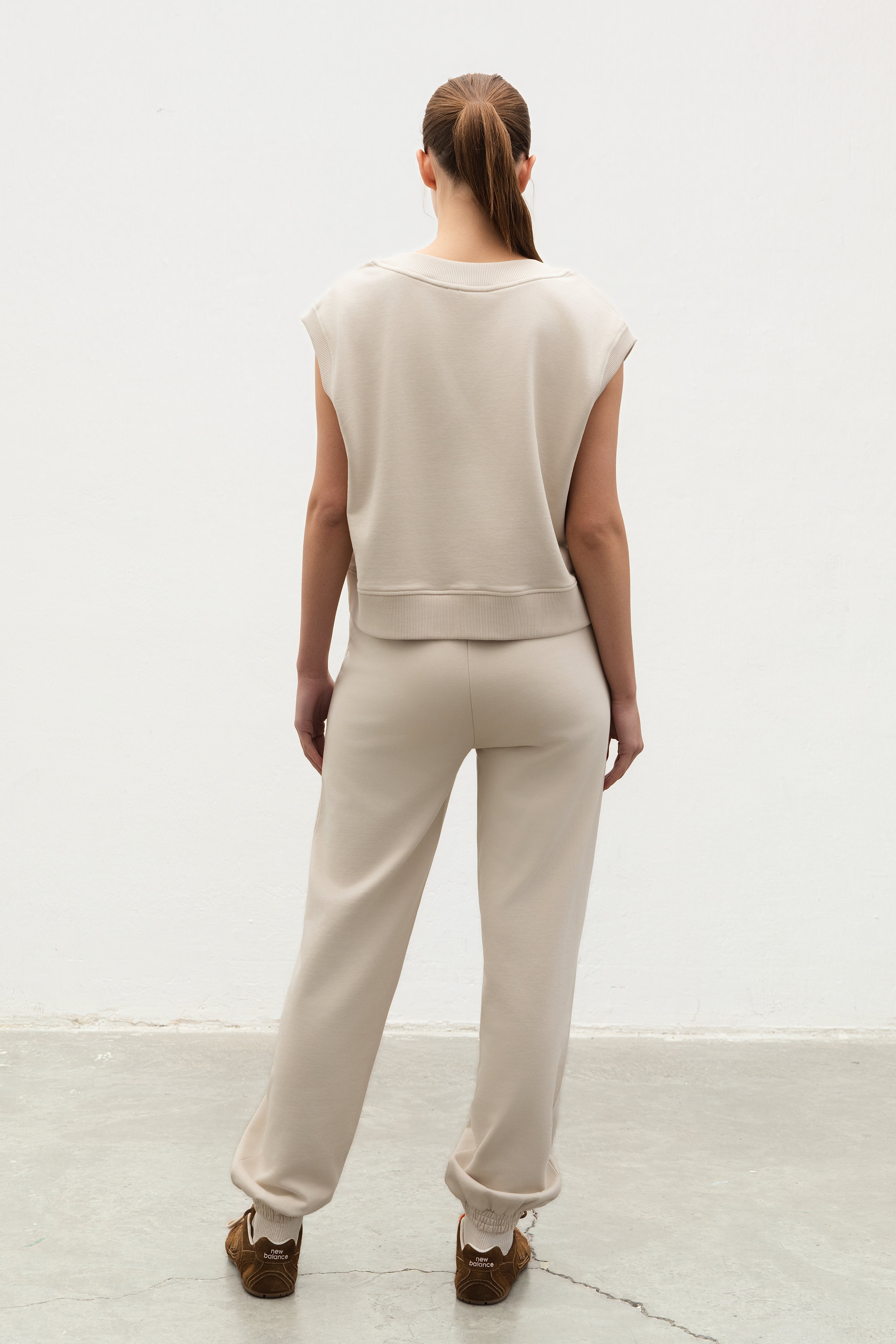 Moreactive_sleeveless_jumper_plain_back_Cuffed Fleece Jogger Pumice Stone back View 1