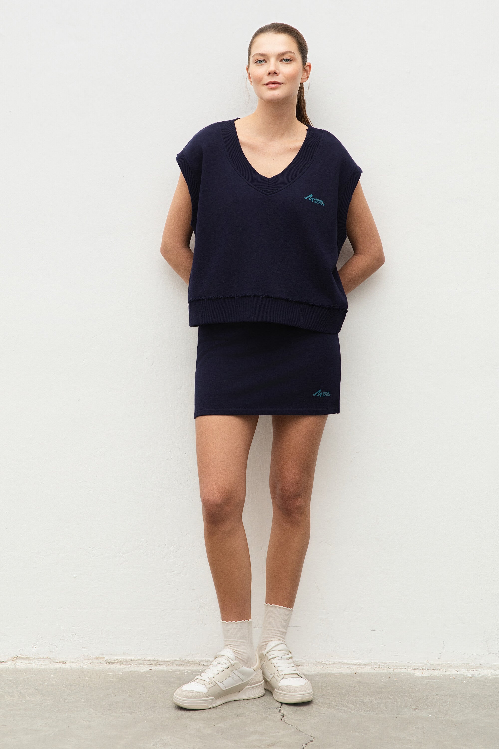 V Neck Sleeveless Fleece Sweatshirt With Garment Wash Maritime Blue Front view 3