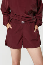 Venom High Wais Sport Short Burgundy Front View Closeup