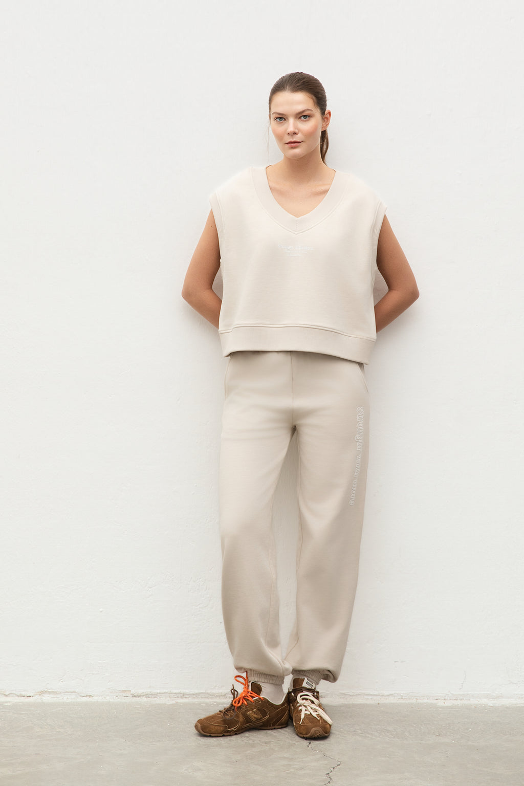Cuffed Fleece Jogger Pumice Stone Front View_bath_and_belfast_sleeveless_jumper_womes