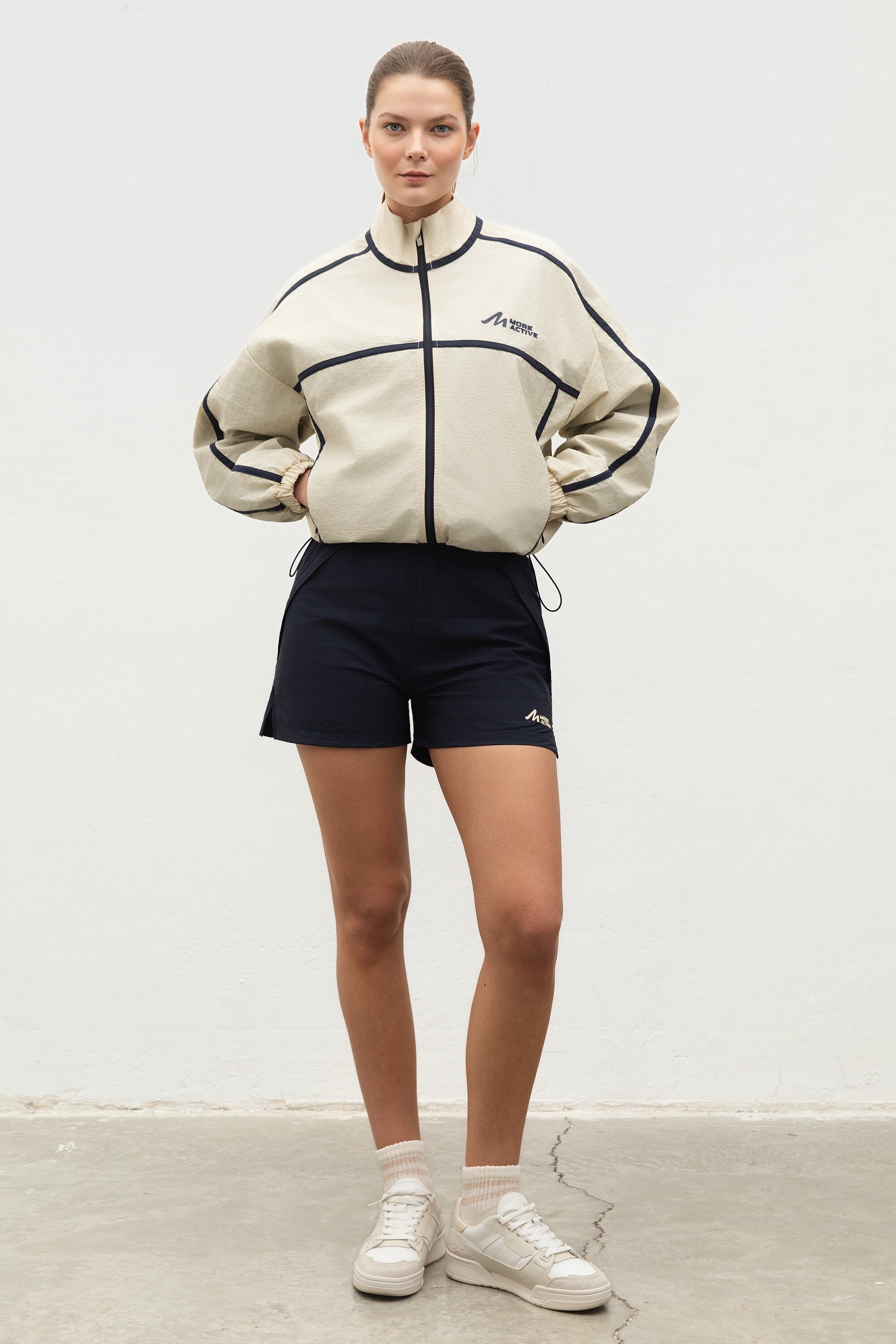San Diego Woven Jacket with Contrast Lining and Bindings